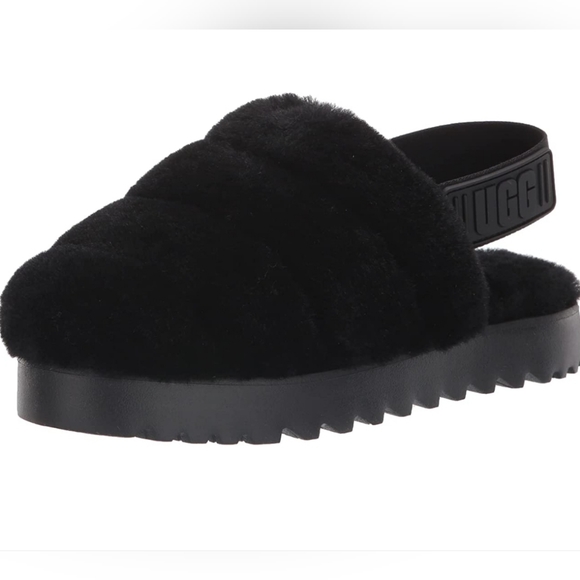 New ugg slippers - Picture 2 of 3